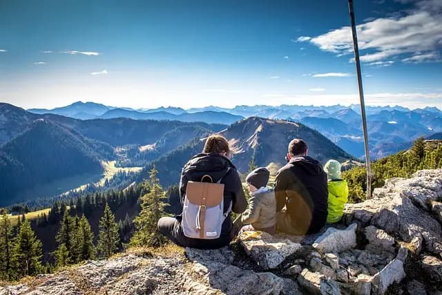 How to Find Cheap Travel Offers for Family Holidays
