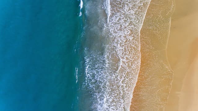 10 Essential Tips for Finding Unbeatable Cheap Travel Offers