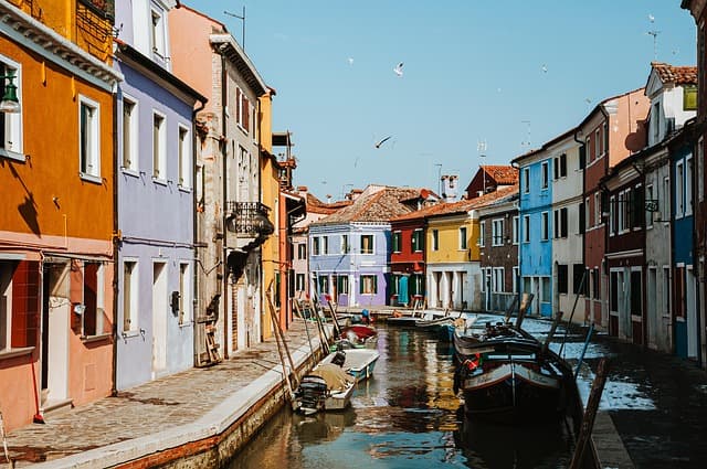 10 Essential Tips for Scoring Unseen Cheap Travel Offers